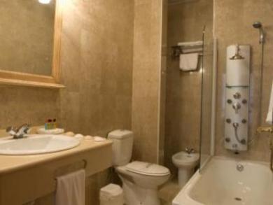 Hotel Esmeralda Osuna Zewnętrze zdjęcie